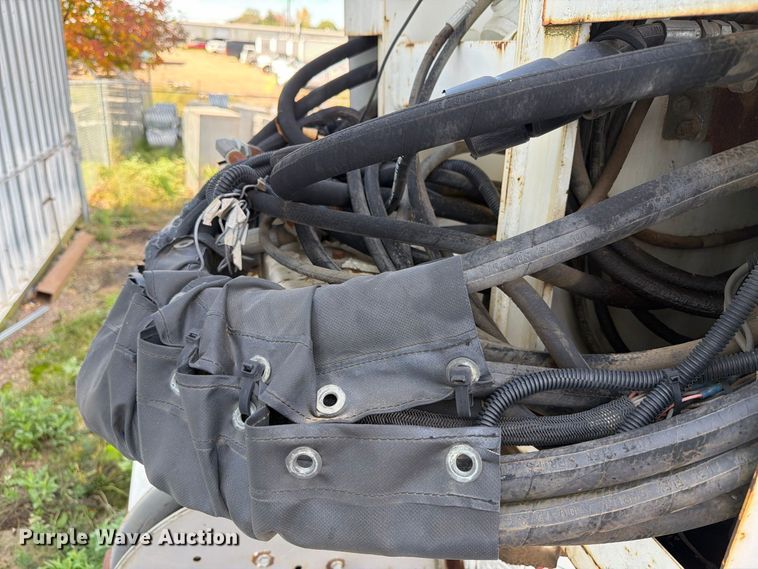 image for item FT6867 2002 Versalift VXD-47 digger derrick truck bed