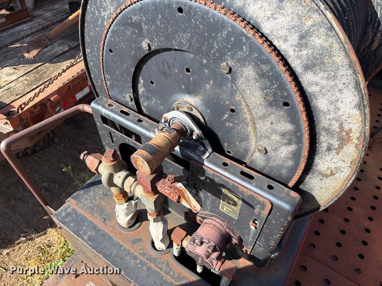 image for item FT6878 1995 Ditch Witch FP35 skid mounted mud mixing system