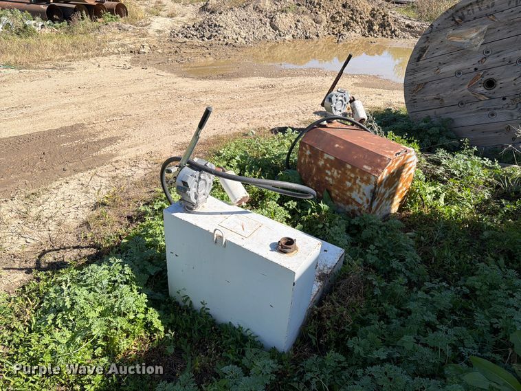 image for item FT6882 (2) fuel tanks