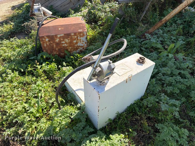 image for item FT6882 (2) fuel tanks