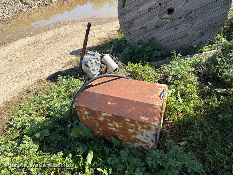 image for item FT6882 (2) fuel tanks
