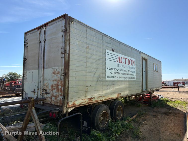 image for item FT6883 1963 Fruehauf VD6-F2-38-E Office Trailer