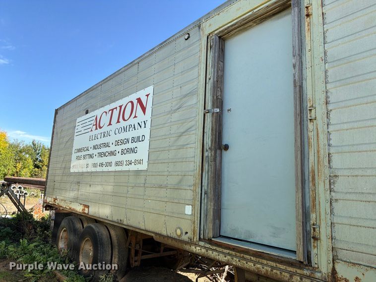 image for item FT6883 1963 Fruehauf VD6-F2-38-E Office Trailer