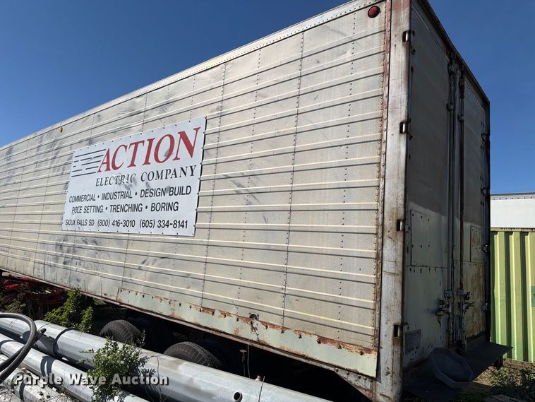 image for item FT6883 1963 Fruehauf VD6-F2-38-E Office Trailer