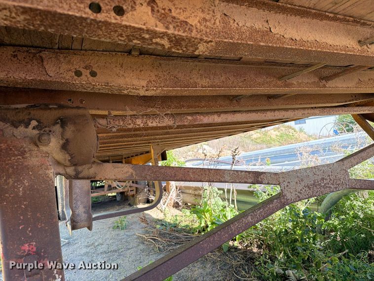 image for item FT6883 1963 Fruehauf VD6-F2-38-E Office Trailer