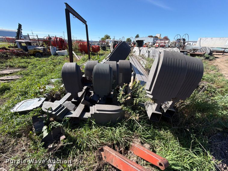 image for item FT6884 (13) light poles