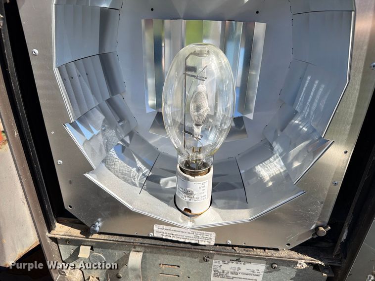 image for item FT6884 (13) light poles