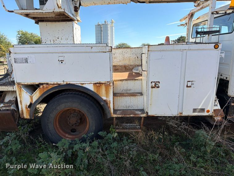image for item FT6894 1997 Freightliner FL70 digger derrick truck