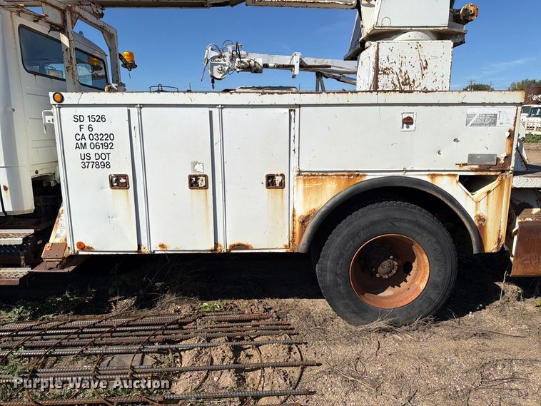 image for item FT6894 1997 Freightliner FL70 digger derrick truck