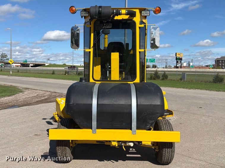 image for item FT7532 2024 Superior DT74-J broom