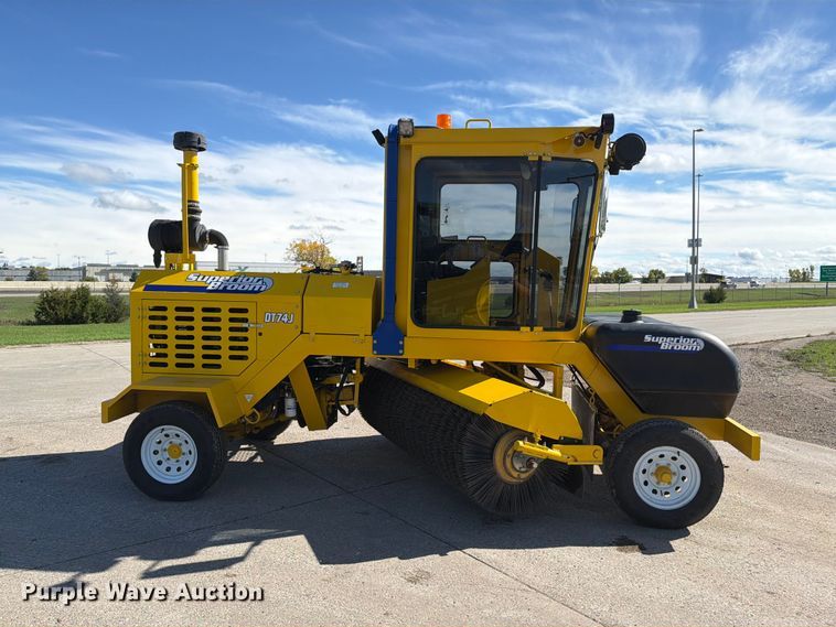 image for item FT7532 2024 Superior DT74-J broom