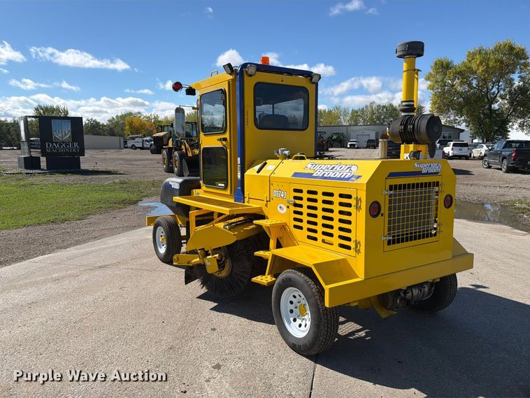 image for item FT7532 2024 Superior DT74-J broom