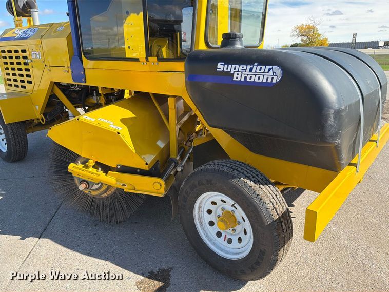 image for item FT7532 2024 Superior DT74-J broom