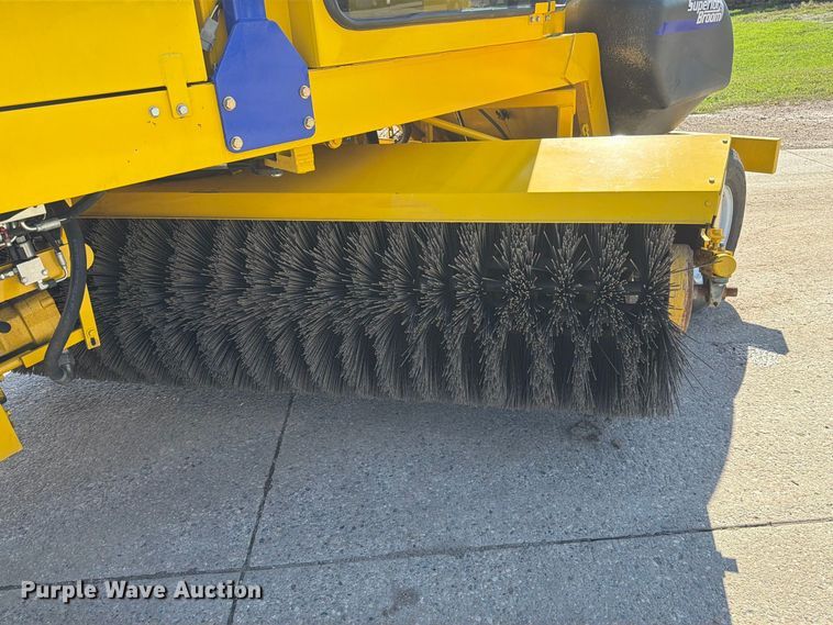 image for item FT7532 2024 Superior DT74-J broom