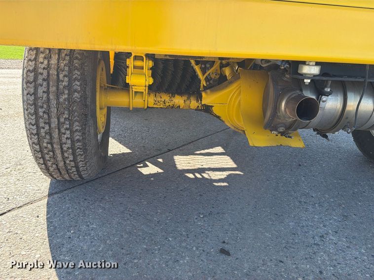 image for item FT7532 2024 Superior DT74-J broom