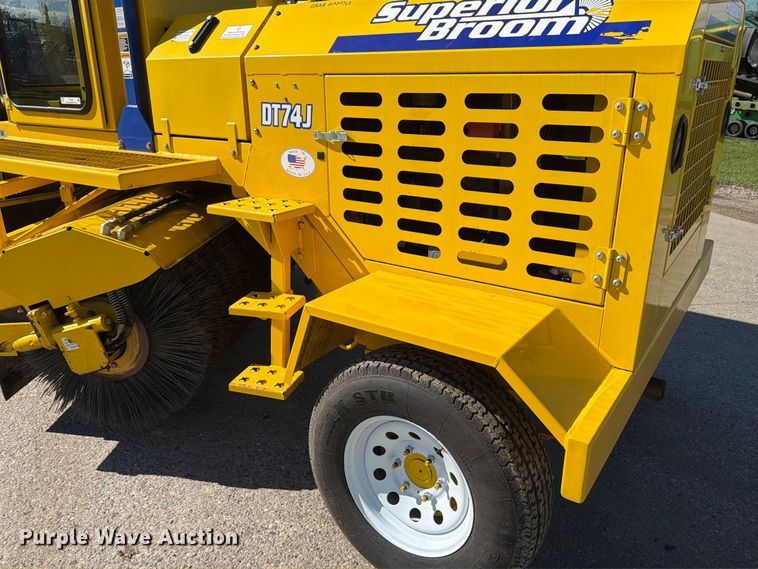 image for item FT7532 2024 Superior DT74-J broom