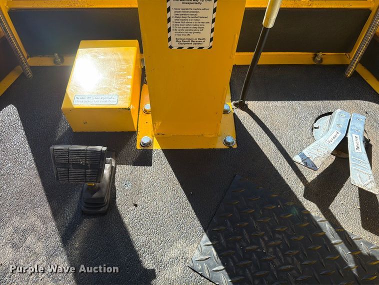 image for item FT7532 2024 Superior DT74-J broom