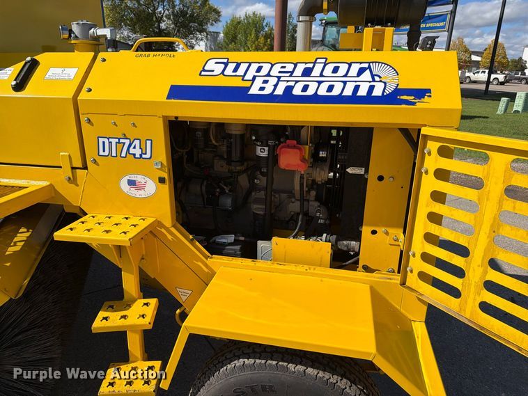 image for item FT7532 2024 Superior DT74-J broom
