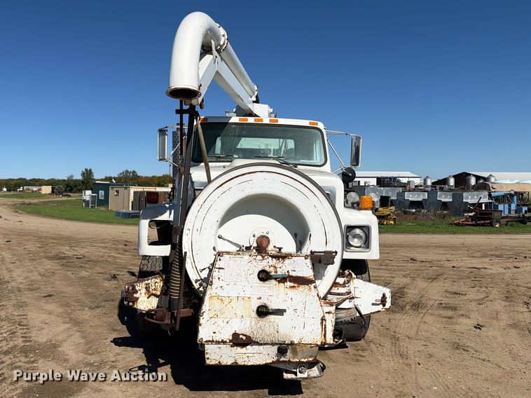 image for item FT7547 1996 International 2554 sewer jetter truck