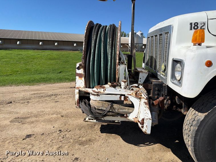 image for item FT7547 1996 International 2554 sewer jetter truck