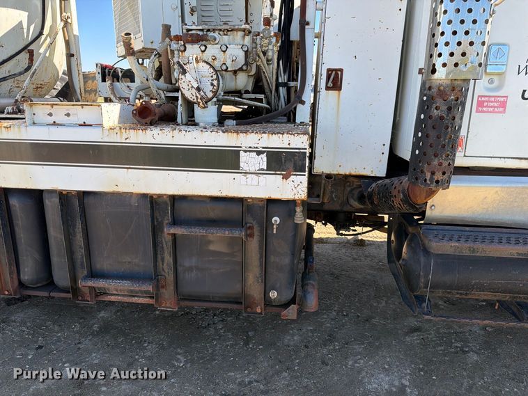 image for item FT7547 1996 International 2554 sewer jetter truck