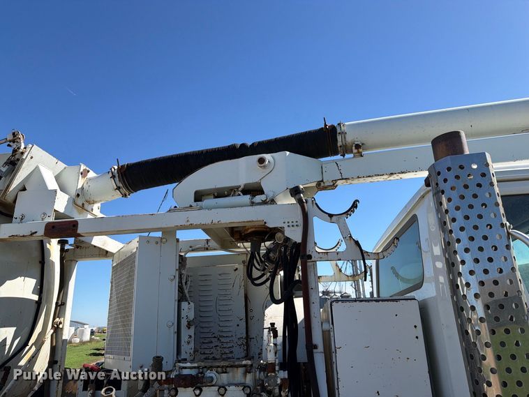 image for item FT7547 1996 International 2554 sewer jetter truck