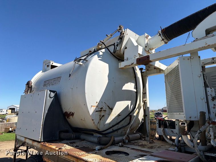 image for item FT7547 1996 International 2554 sewer jetter truck
