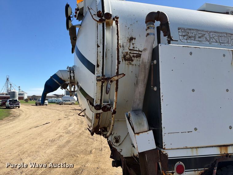 image for item FT7547 1996 International 2554 sewer jetter truck