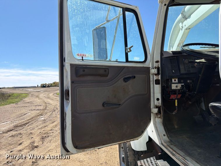 image for item FT7547 1996 International 2554 sewer jetter truck