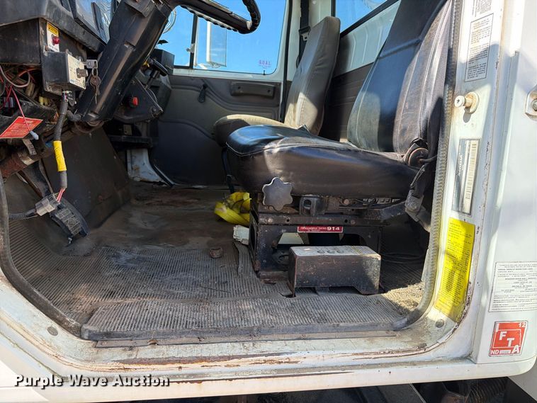 image for item FT7547 1996 International 2554 sewer jetter truck