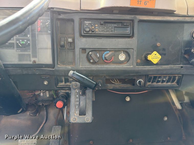 image for item FT7547 1996 International 2554 sewer jetter truck