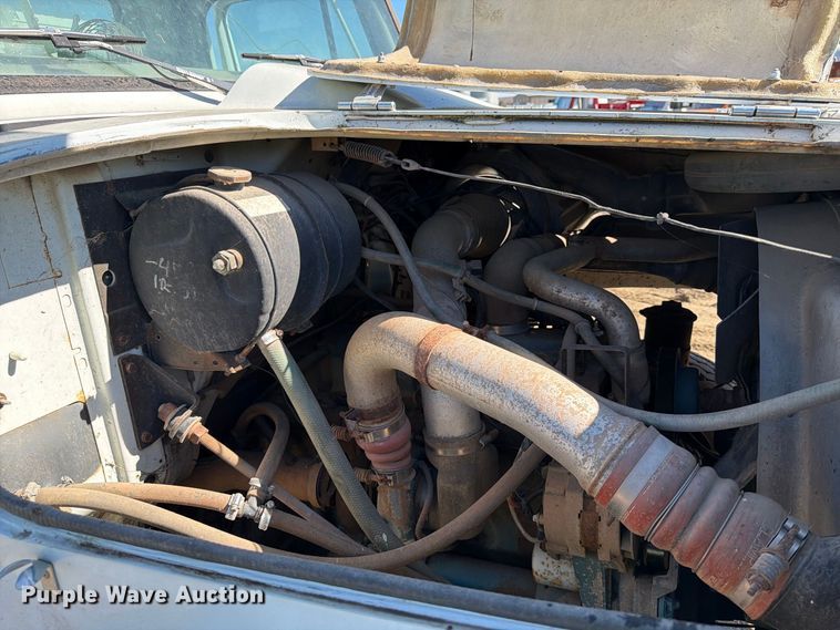 image for item FT7547 1996 International 2554 sewer jetter truck