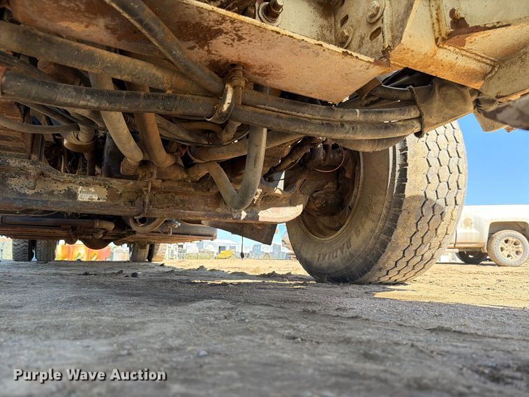 image for item FT7547 1996 International 2554 sewer jetter truck