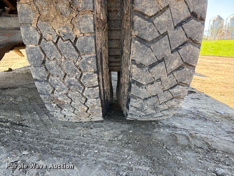 image for item FT7547 1996 International 2554 sewer jetter truck