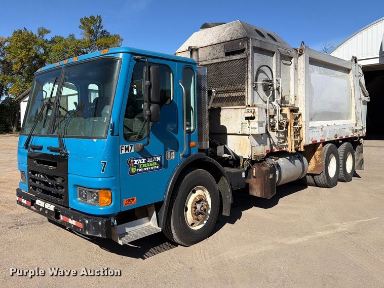 image for item FT7556 2007 American Lafrance Condor refuse truck