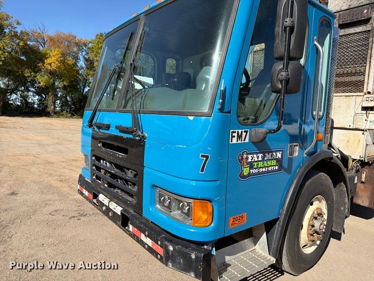 image for item FT7556 2007 American Lafrance Condor refuse truck