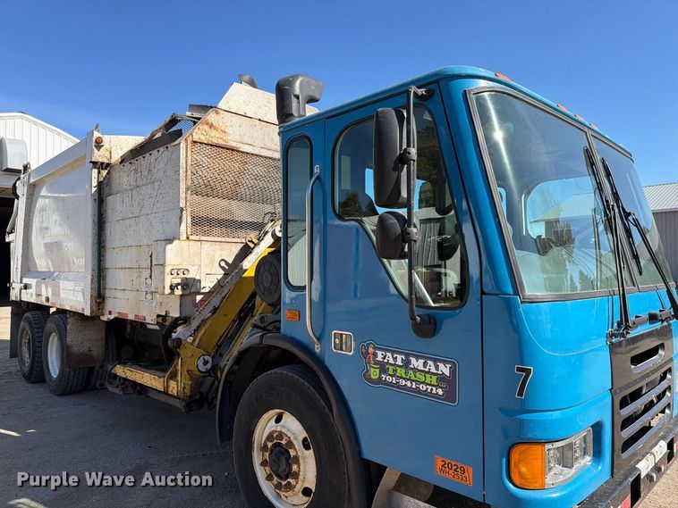 image for item FT7556 2007 American Lafrance Condor refuse truck