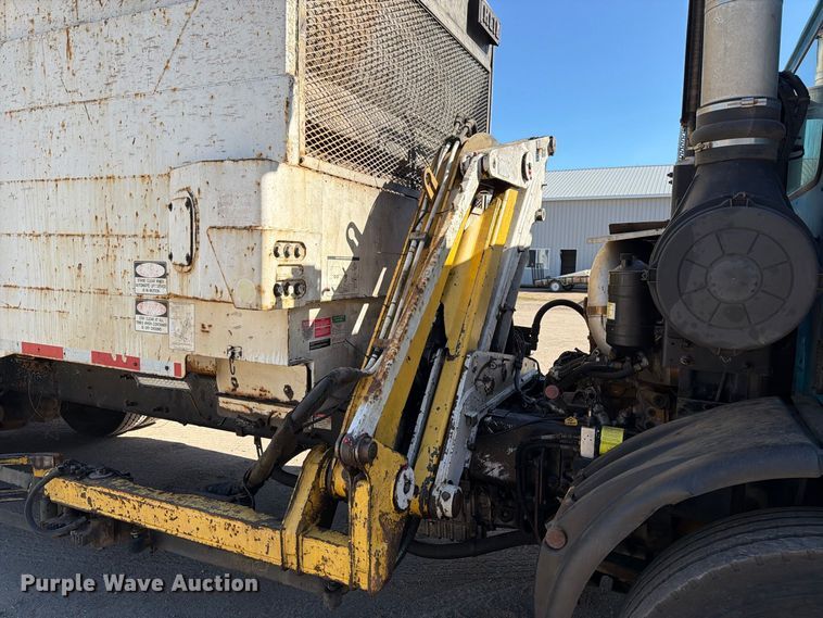 image for item FT7556 2007 American Lafrance Condor refuse truck
