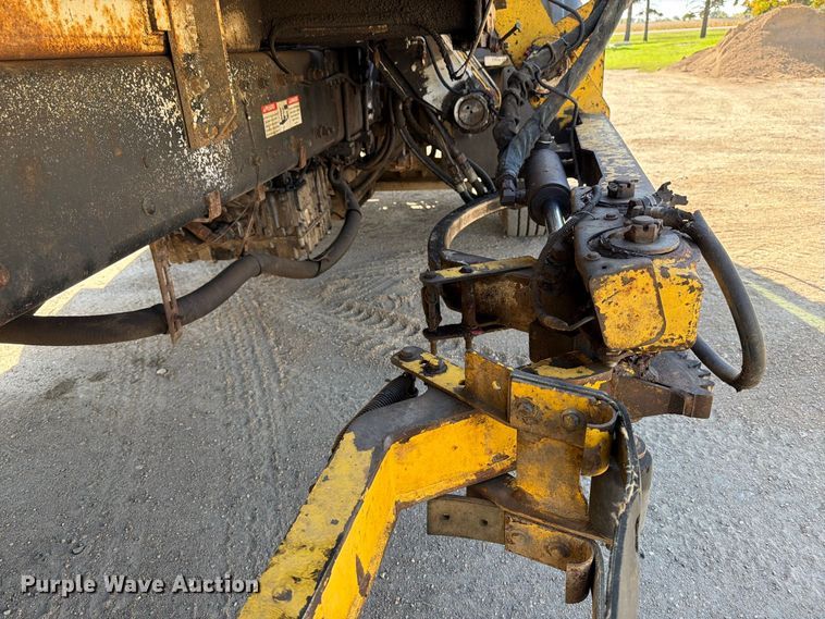 image for item FT7556 2007 American Lafrance Condor refuse truck