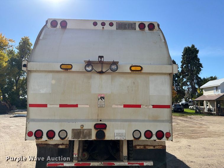 image for item FT7556 2007 American Lafrance Condor refuse truck