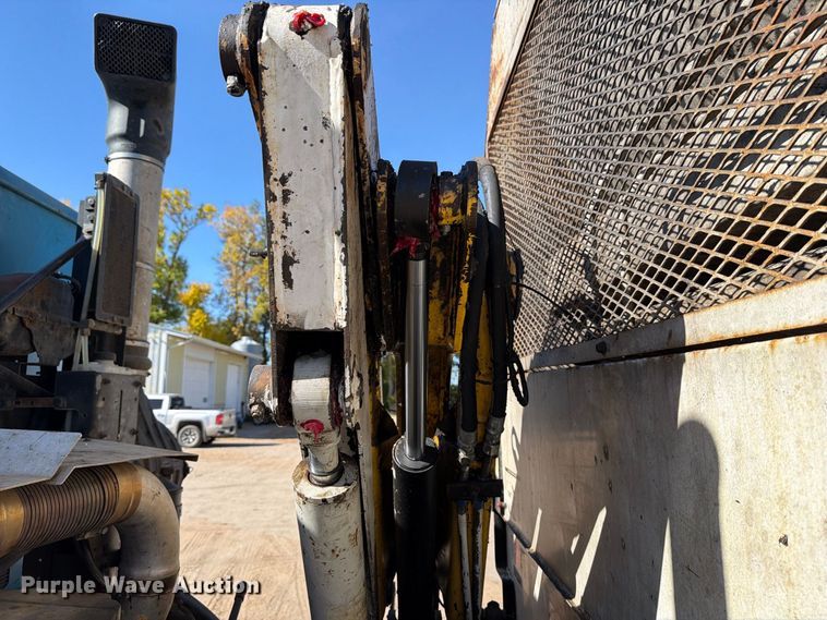 image for item FT7556 2007 American Lafrance Condor refuse truck