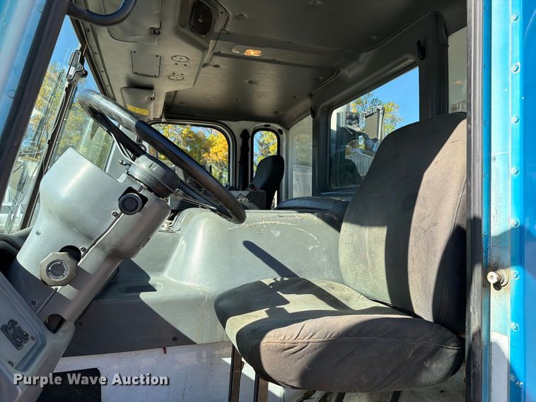 image for item FT7556 2007 American Lafrance Condor refuse truck