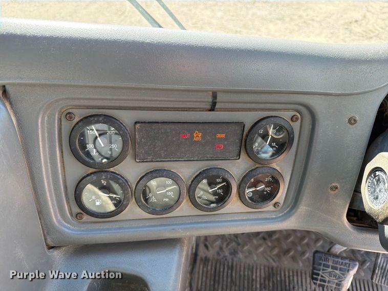 image for item FT7556 2007 American Lafrance Condor refuse truck
