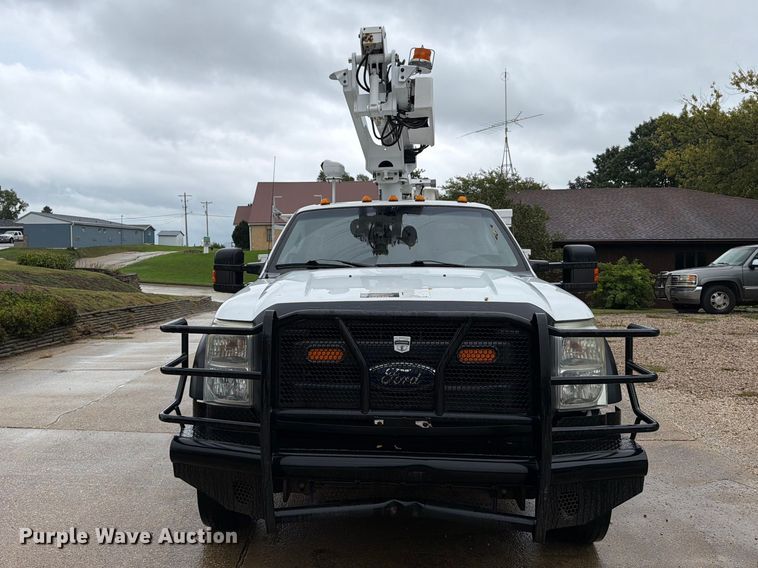 image for item FT8101 2015 Ford F450 Super Duty bucket truck
