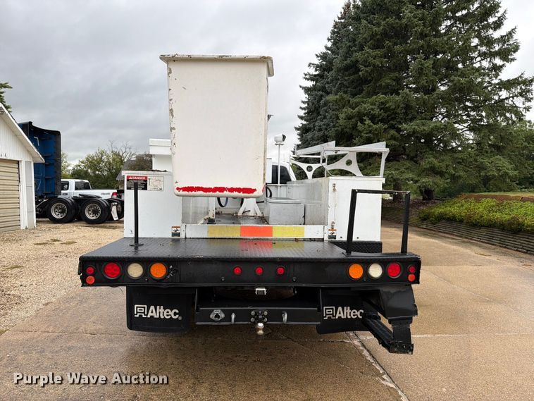 image for item FT8101 2015 Ford F450 Super Duty bucket truck