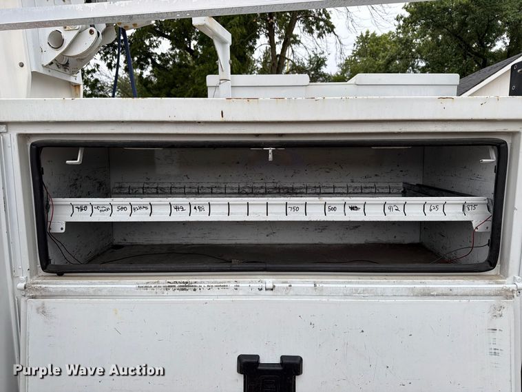 image for item FT8101 2015 Ford F450 Super Duty bucket truck