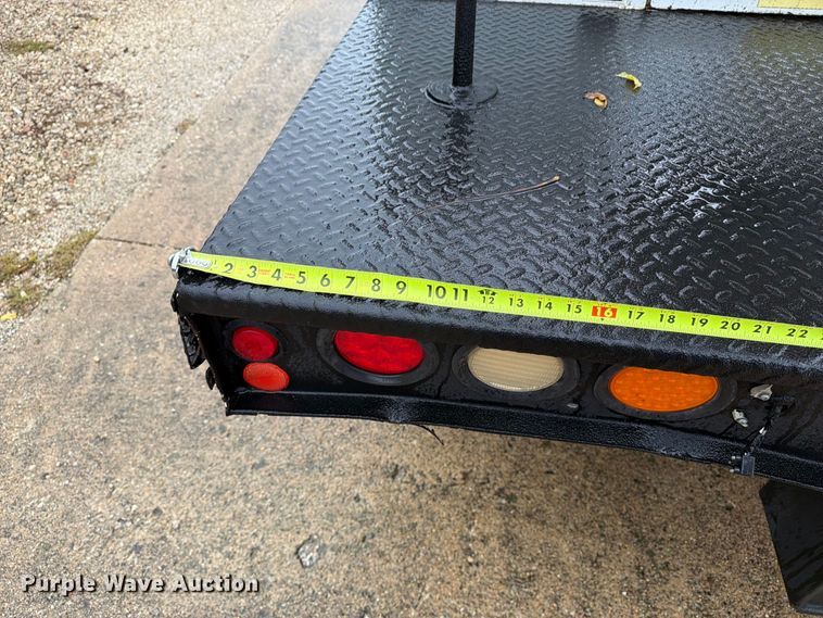 image for item FT8101 2015 Ford F450 Super Duty bucket truck