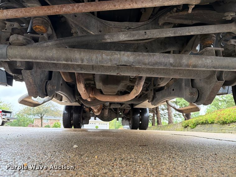 image for item FT8101 2015 Ford F450 Super Duty bucket truck