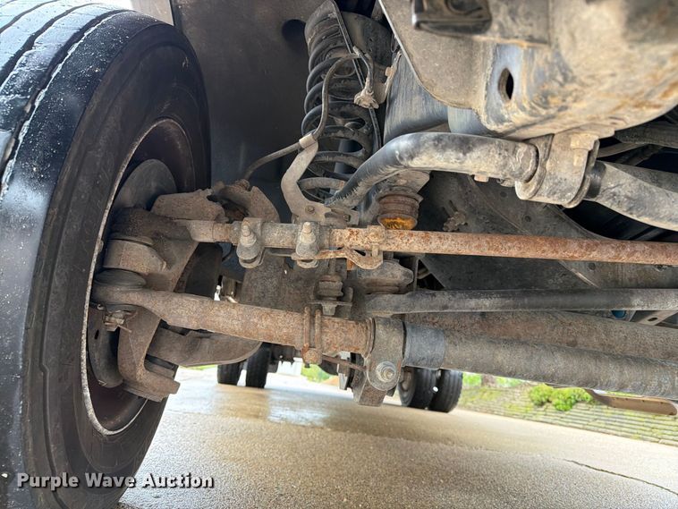 image for item FT8101 2015 Ford F450 Super Duty bucket truck