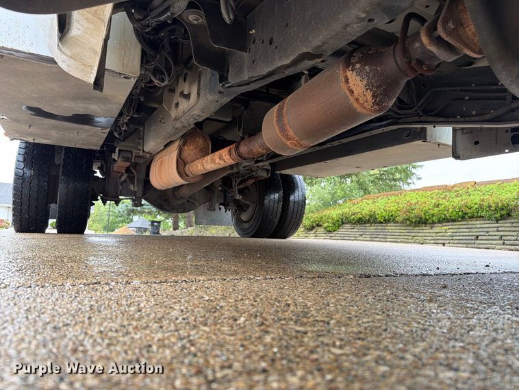 image for item FT8101 2015 Ford F450 Super Duty bucket truck